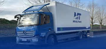 Transportator Camion Mercedes Atego în Gent Belgia