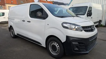 Transportator Dubă înaltă și lungă Renault Master în Zurich Elveția